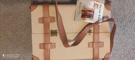 Picnic Time Leather Wine Bag