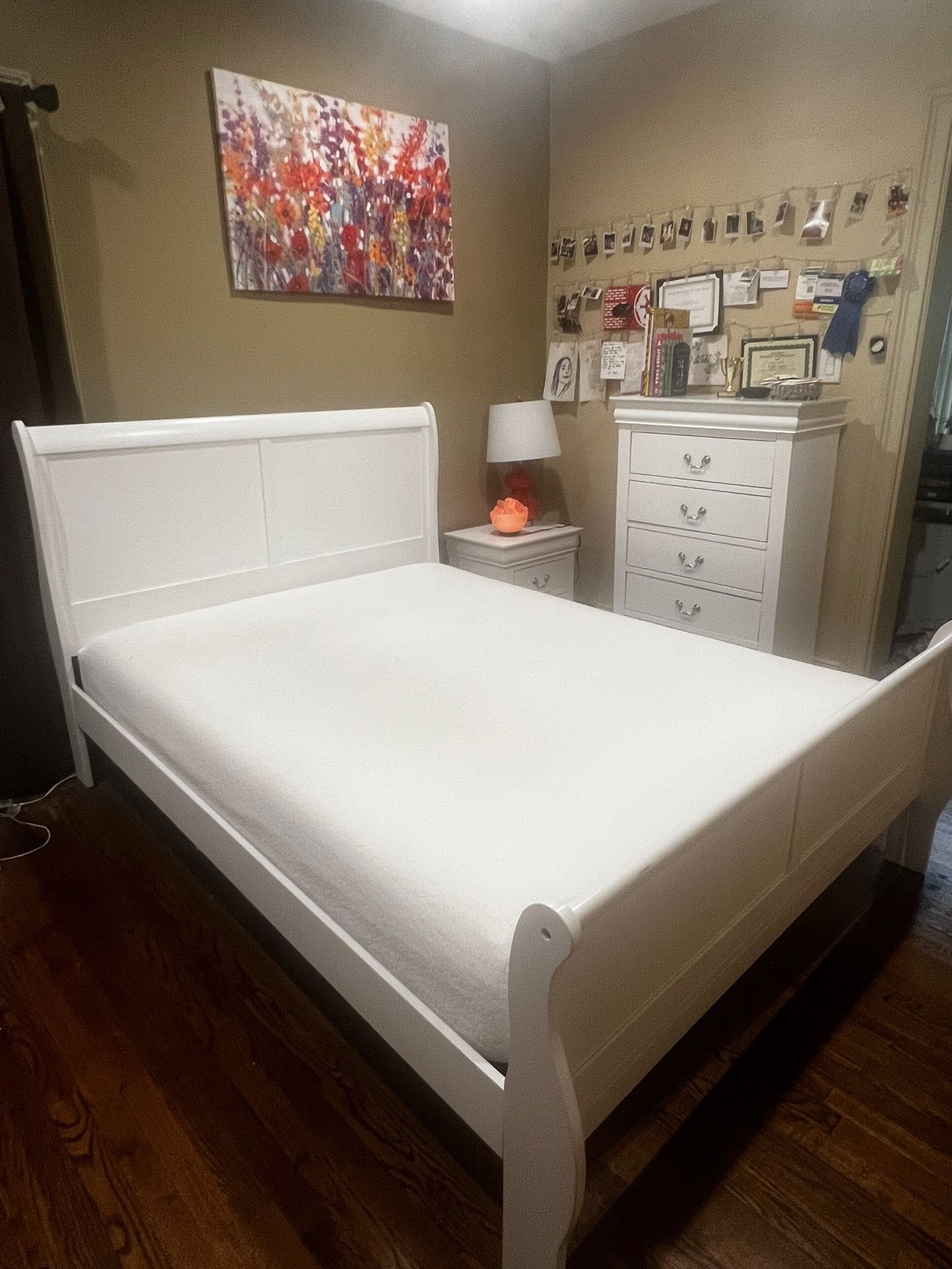 Bedroom Set (negotiable) Queen Sized Bed