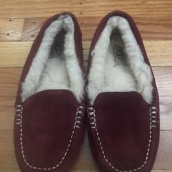 UGG Mocasins