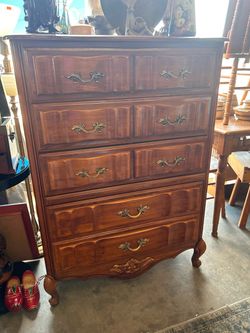 Vintage Chest of Drawers