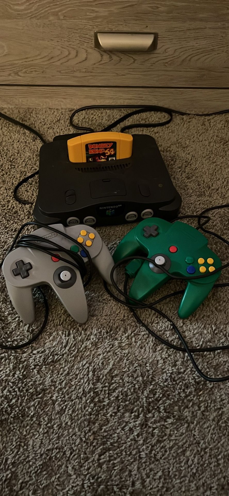 N64+ Two Controllers Donkey Kong 64