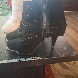 Cowgirl Dress Heels