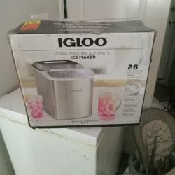 Igloo Ice Maker Machine 26lb