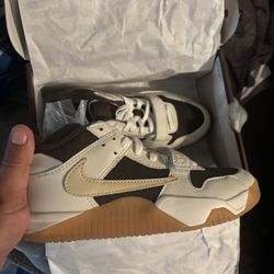 Nike cactus jack youth size 3 shoes
