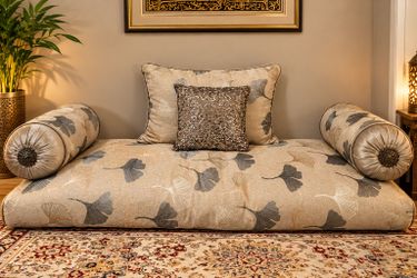Elegant Floor Sofa Mattress with Matching Pillows – Beige Floral Lounge Seating Set