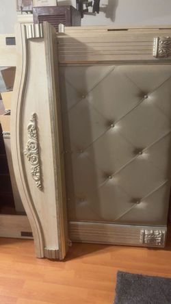 Tufted Upholstered Bed Headboard and Side Rail