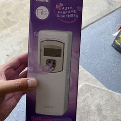 Auto perfume dispense