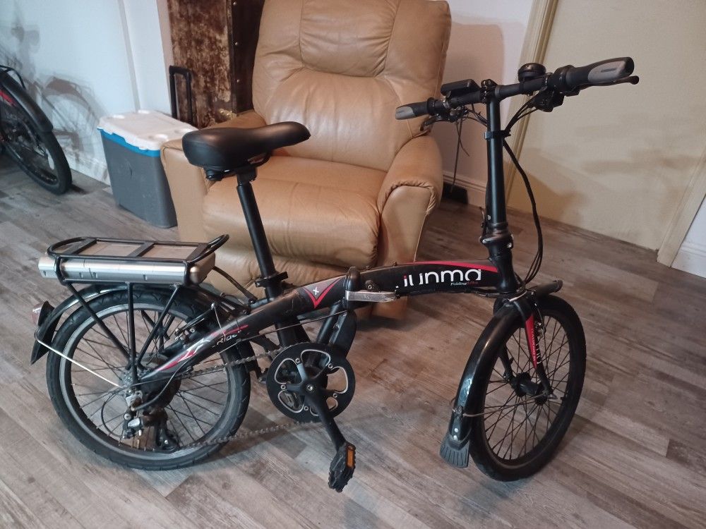 Junma Folding Electric Bike.   Really Good Condition 