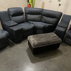 Beautiful Couch For Sale Good Condition $499 obo…          