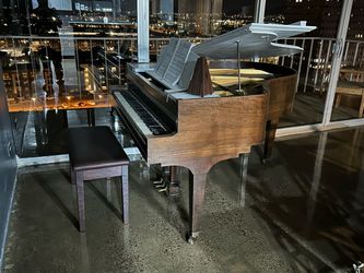 Baby Grand