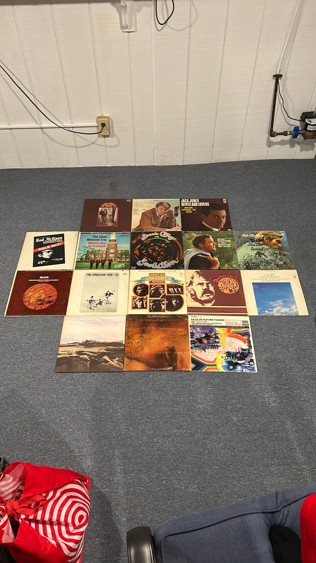 Vintage Vinyl Records (16) - Rod McKuen, The Moody Blues, Glen Campbell Etc