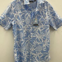 Van Heusen Shirt Button up Shirt. Item No 171 (Shopgoodwill)