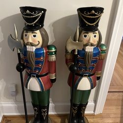 Nutcrackers 