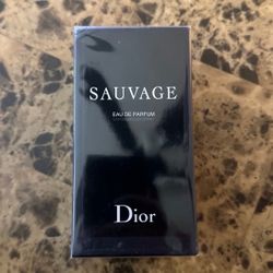 Dior Sauvage Eau De Parfum 