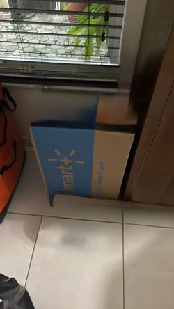 Free to go, NEW UNBOXED!!Twin memory foam mattress!!!