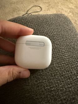 Apple AirPod 4 with active noise cancellation