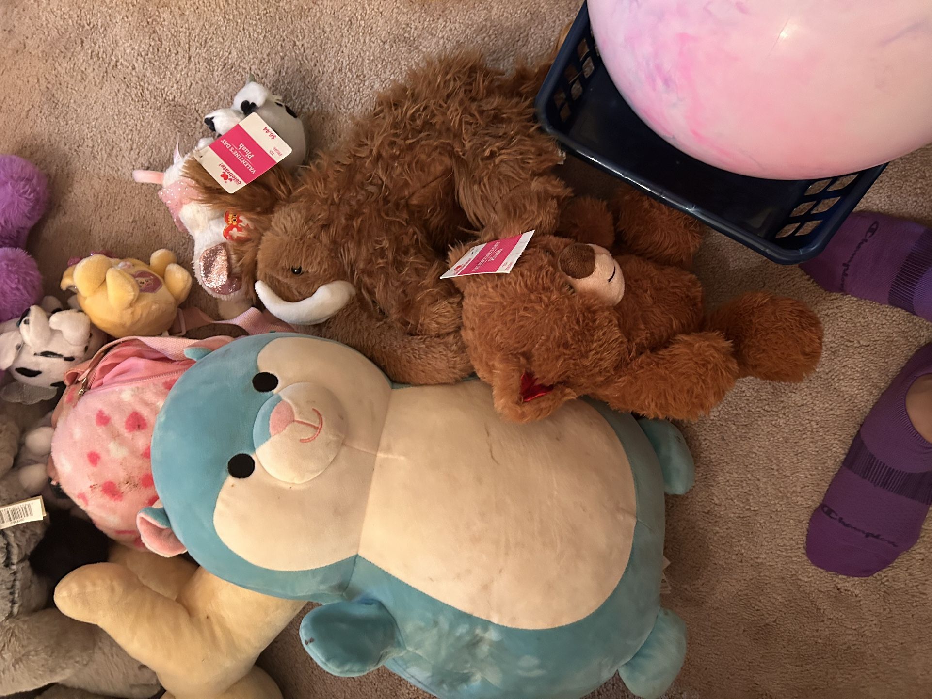 Full Box Of 50 Stuffies And Teddy Bears