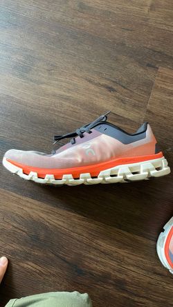 On cloud cloud flow men’s  10 $85