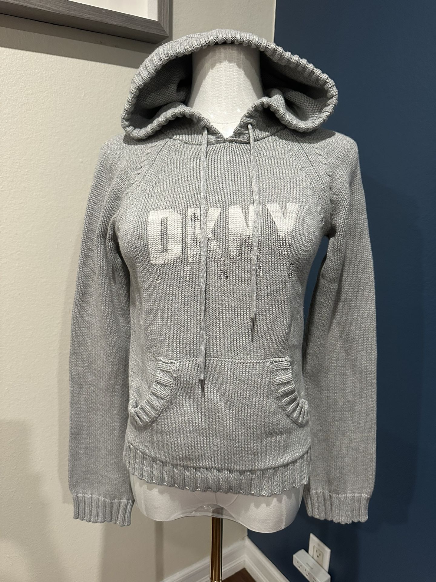 DKNY