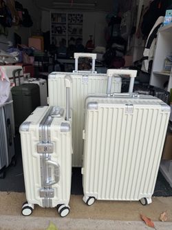 Aluminum frame luggage