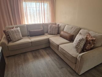 FURNITURE MOVING SALE!! PRICES ARE NEGOTIABLE!