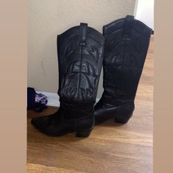 Black western boots