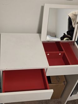 Ikia White Dressing Table