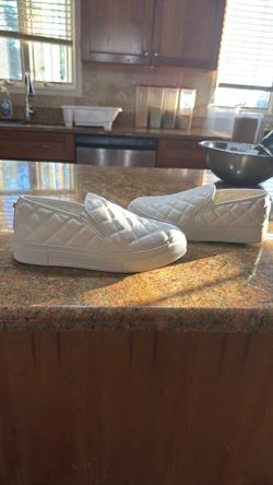 Woman shoes