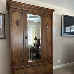 FREE ANTIQUE OAK ARMOIRE 