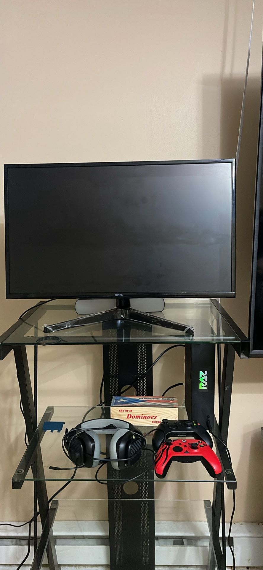 Xbox Series S 1TB Version With Two Controllers A Headset And Monitor 🏆