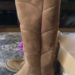 UGG Tall Boots Size 6