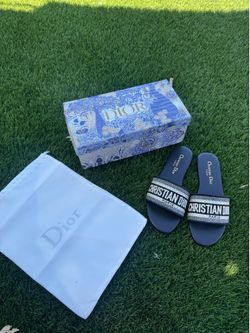 Designer women’s slides size 7.5,8