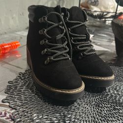 Women’s Boots 
