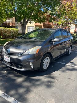 2013 Toyota Prius V