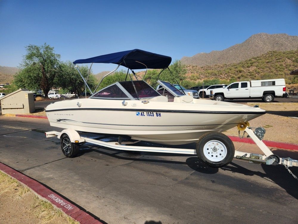 2004 Bayliner 175