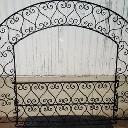 Metal Outdoor Decor 