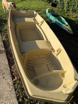 Sun Dolphin 12 Jon boat