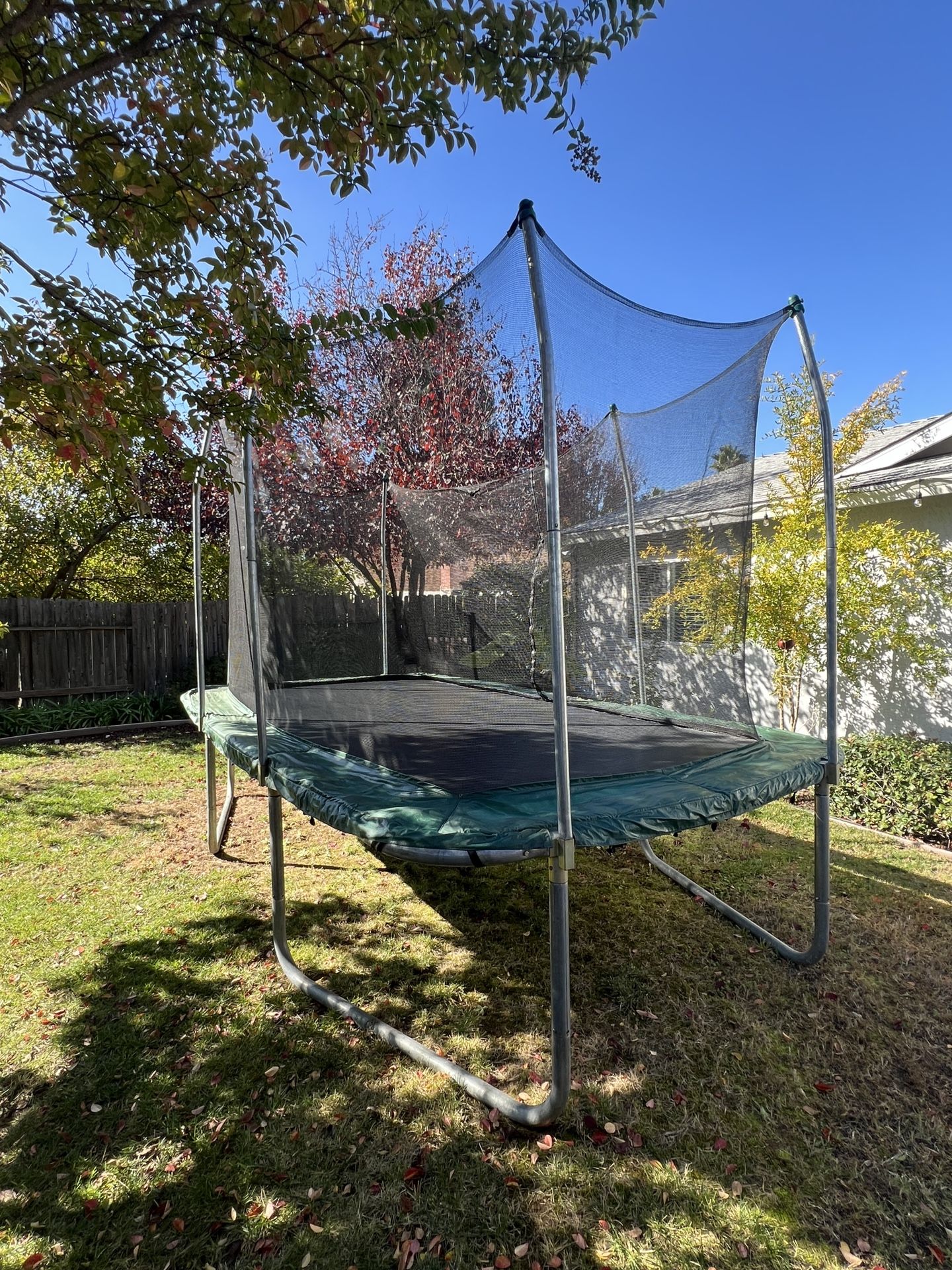 14 ft x 8 ft Rectangle Trampoline with Enclosure Net