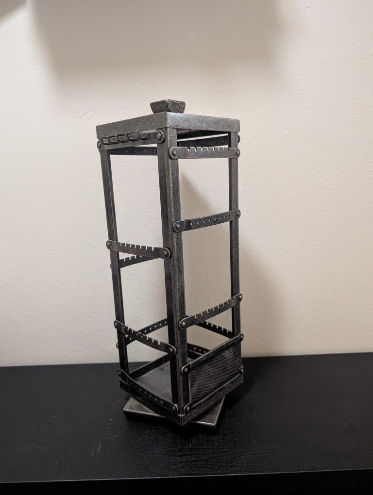 Rotating Jewelry Rack