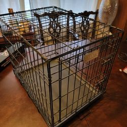 Collapsible PETCO Dog Training Crate 