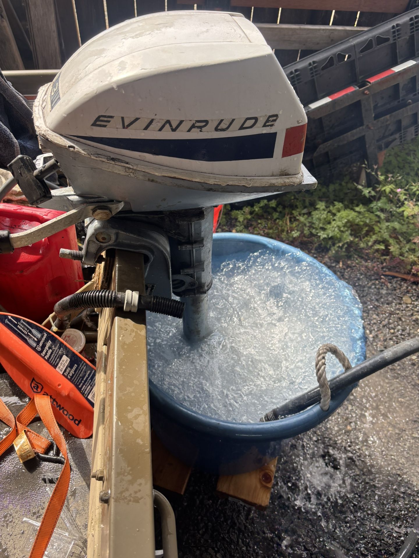 1968 Evinrude 3HP Yachtwin 2 Stroke Outboard Motor
