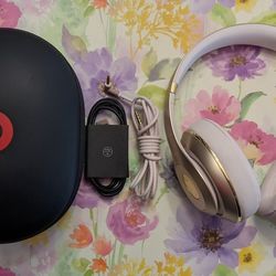 Beats Studio Wireless Over-Ear Headphones - Gold

