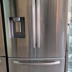 Samsung Refrigerator With Water And Ice And Crushed Ice