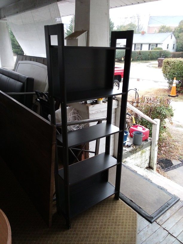 5 Foot Tall Stand. for Sale in High Point, NC OfferUp