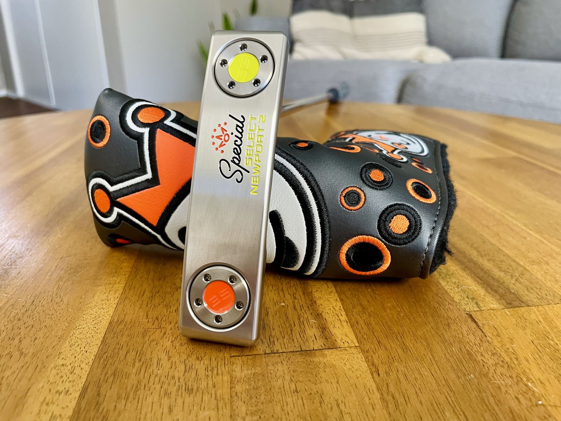 *BRAND NEW* Scotty Cameron Newport 2 Custom Shop 34" Putter- Orange Jackpot Johnny 🏆✨