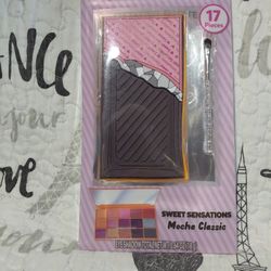 Sweet Sensations Eye Shadow & Blush Palette 17-Piece