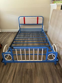 Twin bed with frame