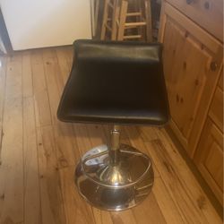 Modern Black And Chrome Salon Swivel Adjustable Height Stool  Chair