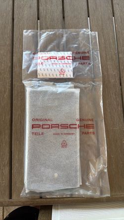 2024 Porsche plastic license plate mount