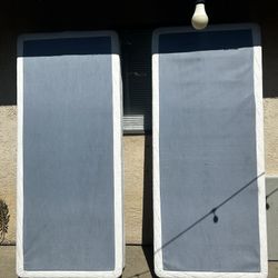 Two Twin Sized Bed Frames Or Together Makes A California King
